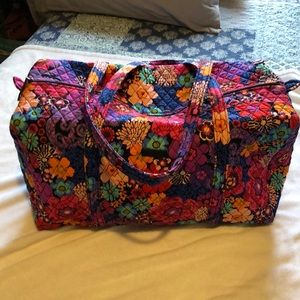 Vera Bradley large duffel Floral Fiesta NWOT